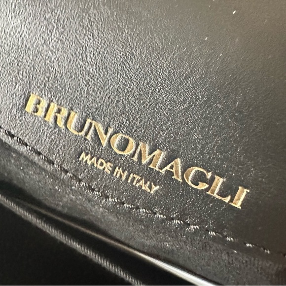 Bruno Magli Pink Snake Skin Embossed Shoulder Bag - Picture 6 of 12